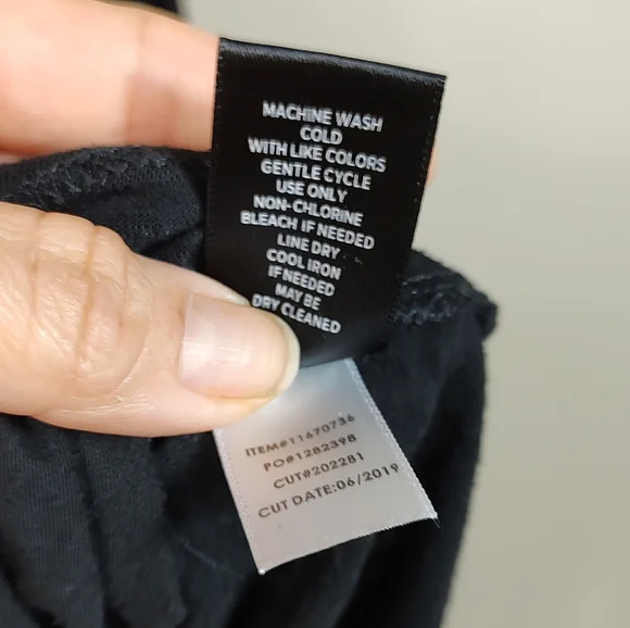 Torrid 4 Black Off The Shoulder Top - Picture 8 of 11